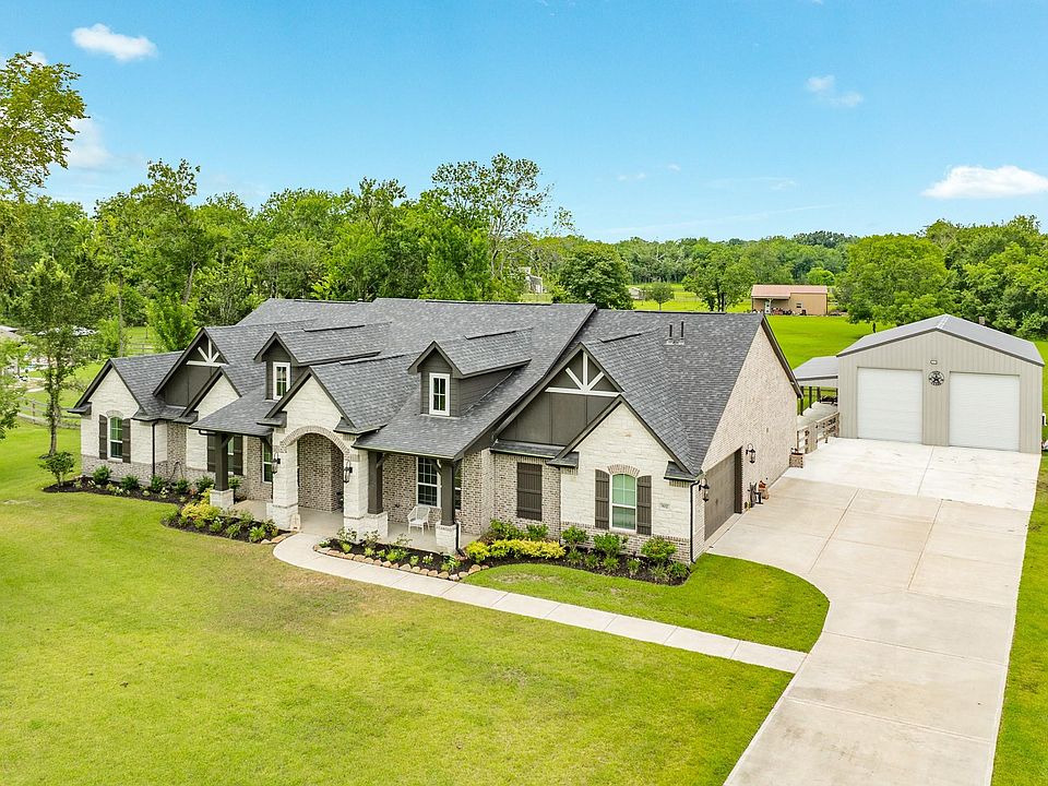 1st image of 902 Redbird Ct