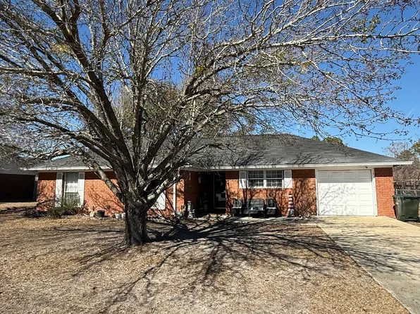 479 McCumber Dr, Allenhurst, GA 31301