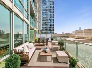 1 Shore Ln APT 911, Jersey City, NJ