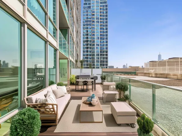 1 Shore Ln APT 911, Jersey City, NJ 07310