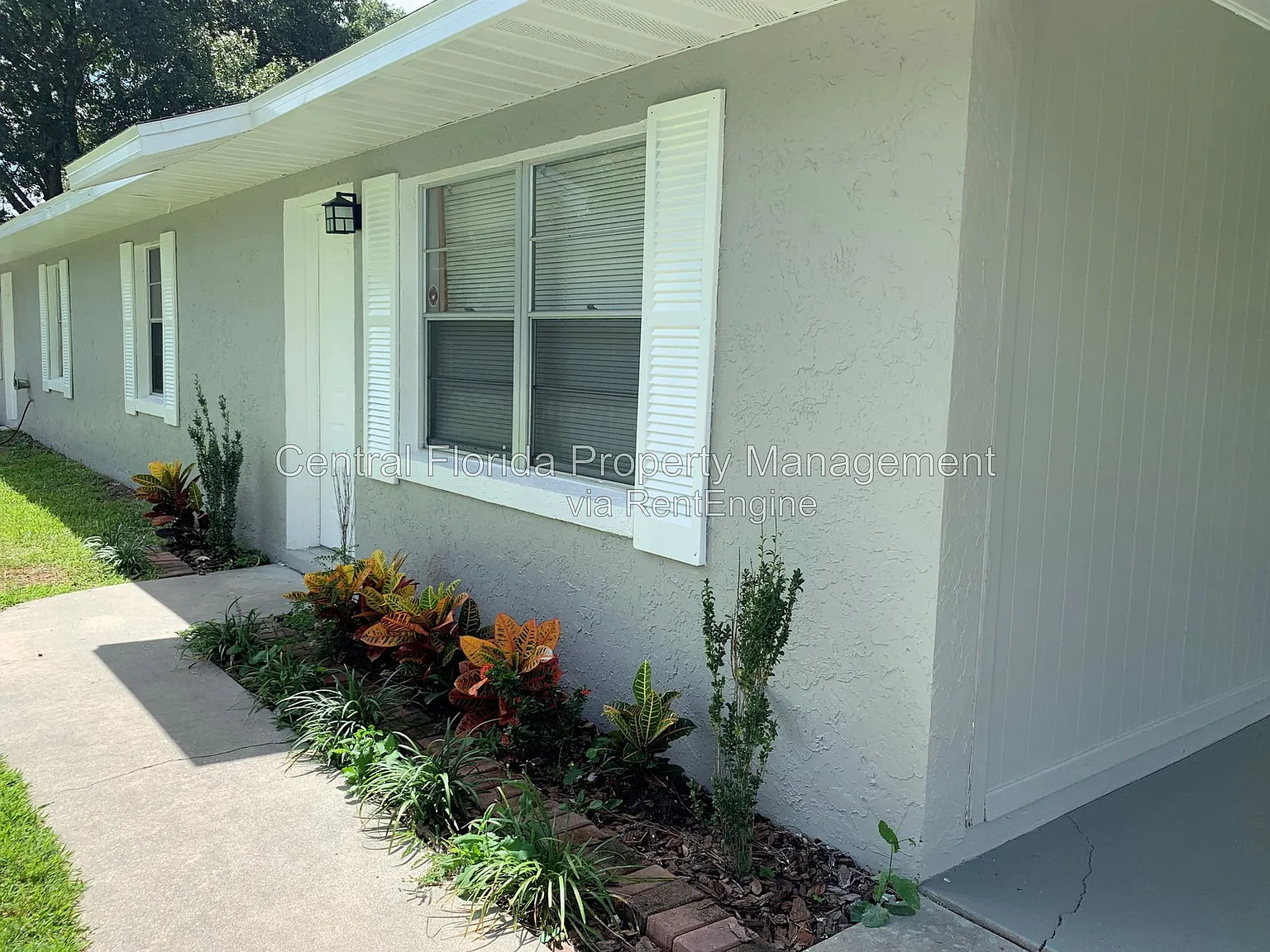 2 bed, 1.0 bath, 800 sqft, $1,499 — Photo 2