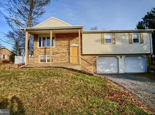26 Spottswood Dr, Milton, PA 17847