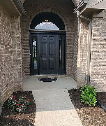 3rd image of 916 Orville Way