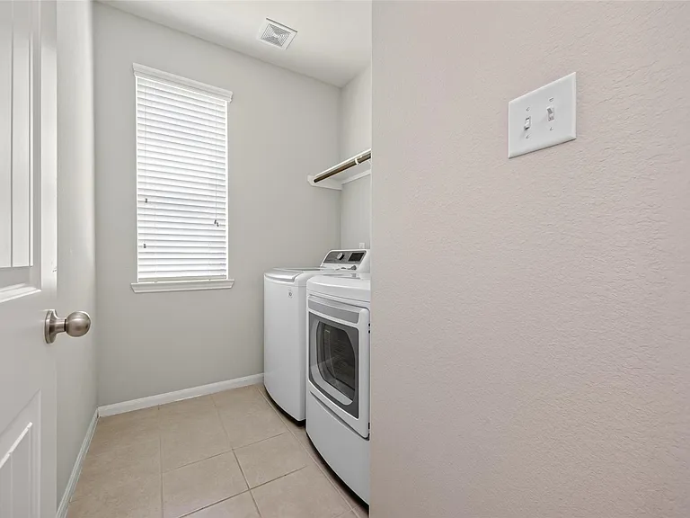 11995 La Salle River Rd — Photo 24