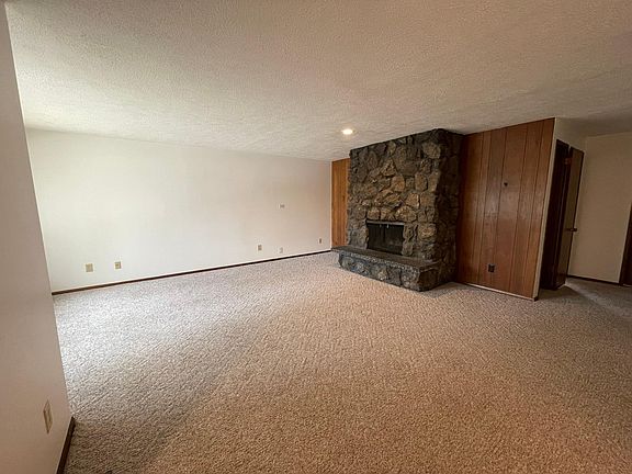 4th image of 613 W Jay Ave #613