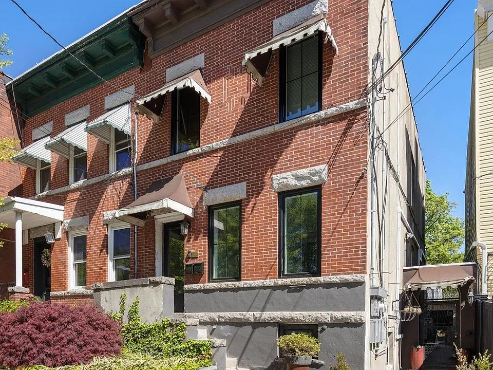 138 Central Ave