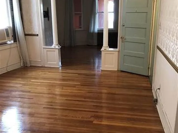 46 West 42nd Street image 3 of 12