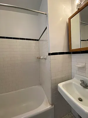 Rented by Waverly Realty Associates | media 7