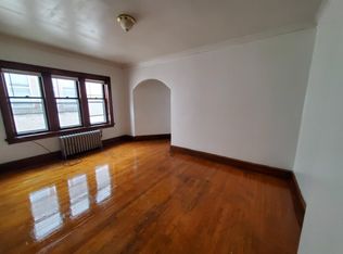 3532 N Oakland Ave, Milwaukee, WI 53211