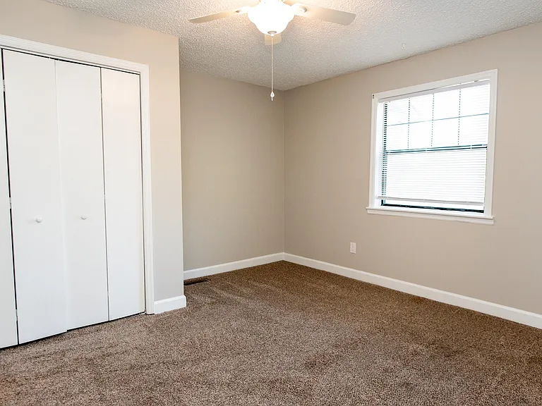 290 Appleby Dr #252 — Photo 18