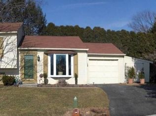 7 Tanwood Ct, Camp Hill, PA 17011