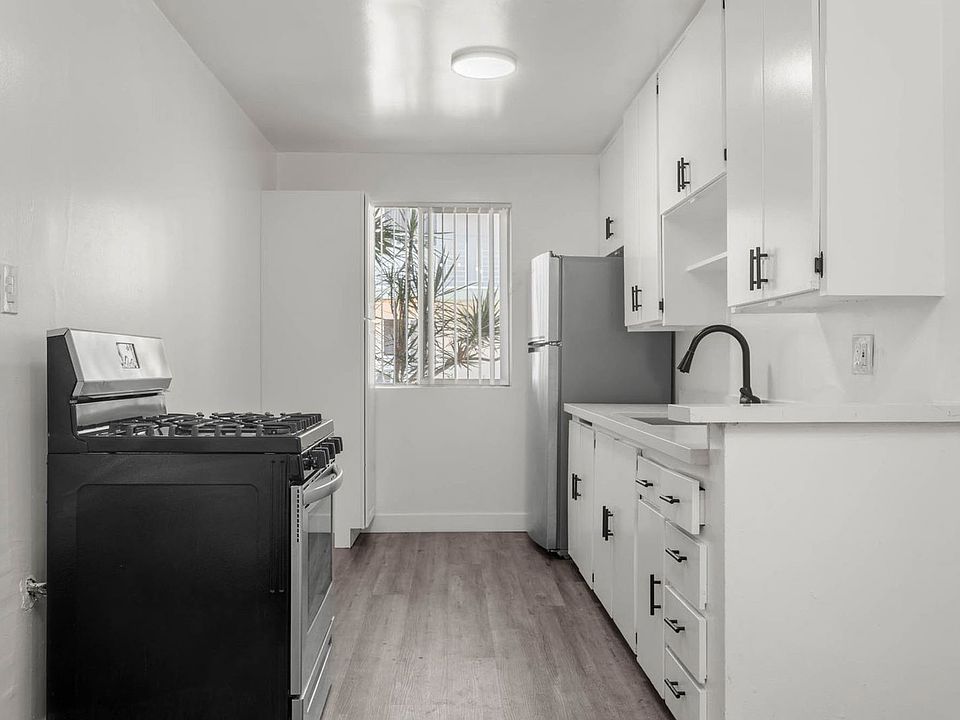 1st image of 3933 Nicolet Ave #4A
