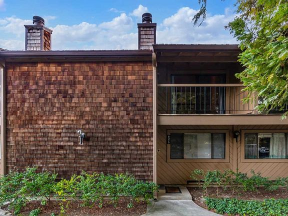 2nd image of 6075 Calle De Amor