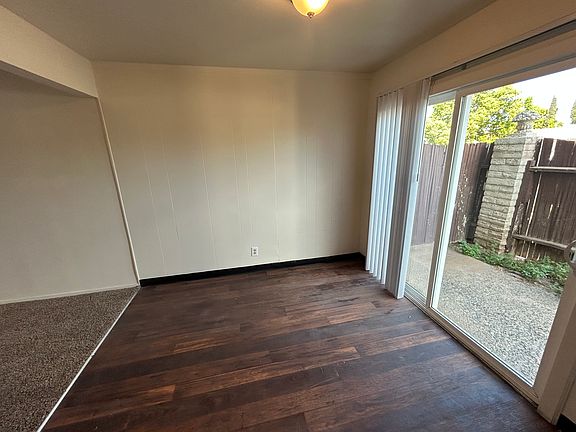 3rd image of 6019 N College Ave APT M