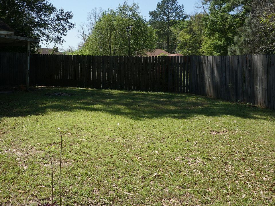 2nd image of 6184 Fausse Bayou Dr