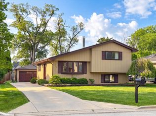 159 N Edgewood Ave, Wood Dale, IL 60191