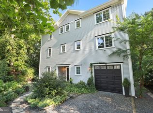 22 Birdsall St, Waretown, NJ 08758