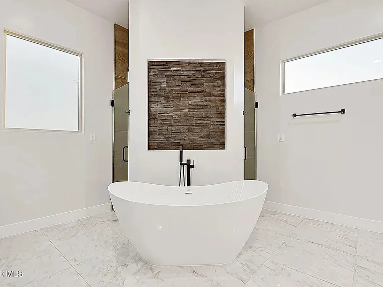 5696 Rio Bonito Cir — Photo 32