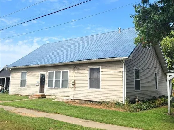 405 W 2nd St, Norborne, MO 64668