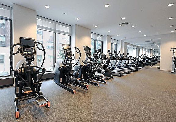5th image of 1930 Broadway APT 5M