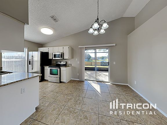 4th image of 2258 Hannah Ln