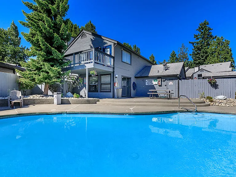 Alvista 240 — Photo 8