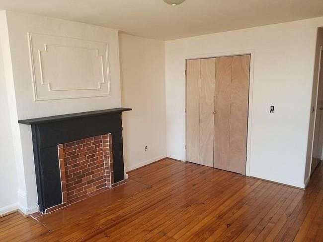 1st image of 250 19th St #00000