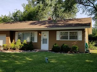 2308 Sunset Ln, Lindenhurst, IL 60046