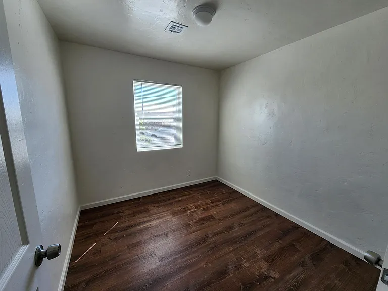 7238 Fulton St — Photo 11