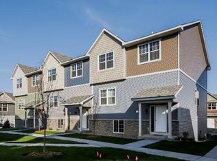 12243 River Valley Dr, Burnsville, MN 55337