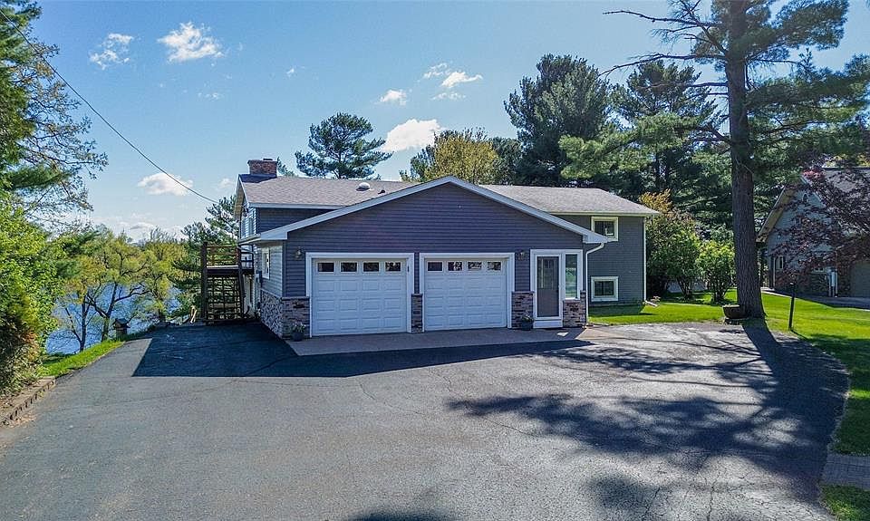 1st image of 19526 74th Avenue