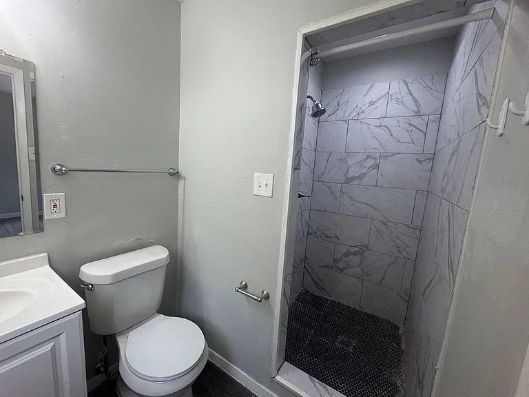 204 W Garden Dr — Photo 15