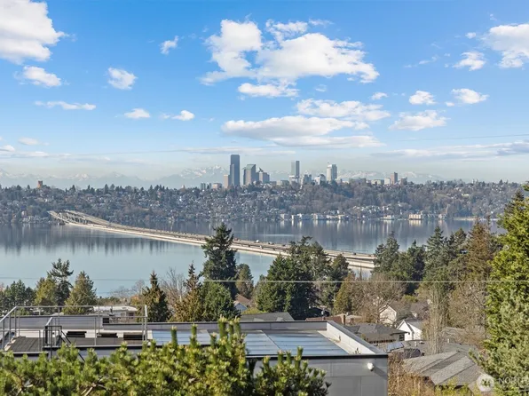 2800 68th Avenue SE, Mercer Island, WA 98040
