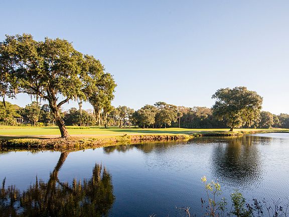 4th image of 283 Masters Ct