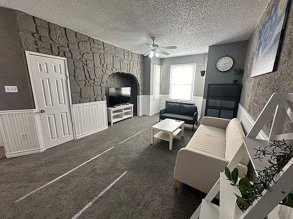 2nd image of 40 Blake Ave #2