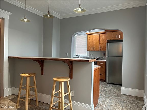 3rd image of 4713 W 150th St