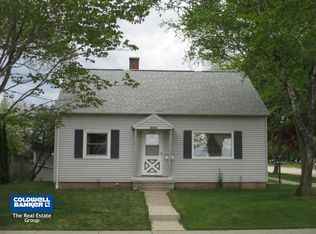 2415 S 12th St, Manitowoc, WI 54220