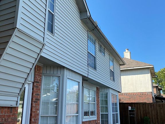 5th image of 2604 Greencastle Ln