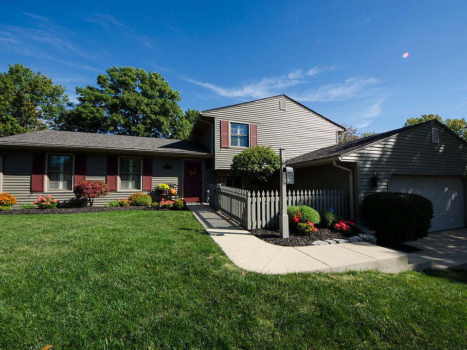 1st image of 2129 Sherwood Forest Dr