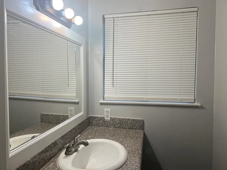 6742 Indian Lake Dr — Photo 26