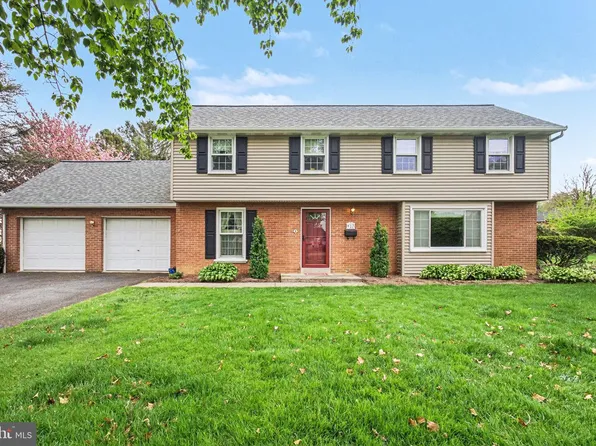 13 Pleasant View Dr, Strasburg, PA 17579