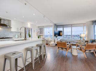 33 Smithe St #2803, Vancouver, BC V6B0B5