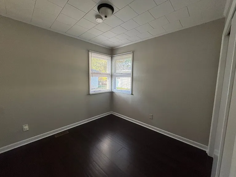 124 Roxie Ln — Photo 11