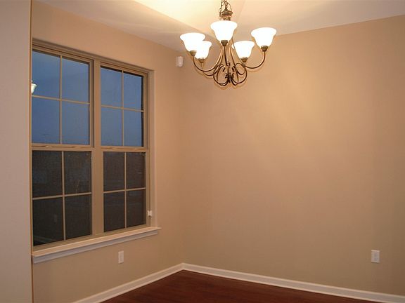 5th image of 35 Hidden Meadows Ln