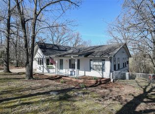 16878 Digby Dr, Siloam Springs, AR 72761
