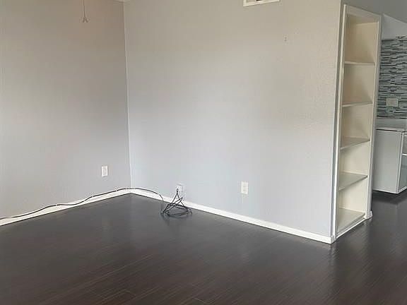 3rd image of 6202 Skyline Dr APT 3