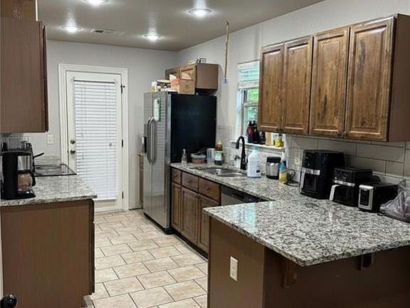 5th image of 1217 N Stephens Ave
