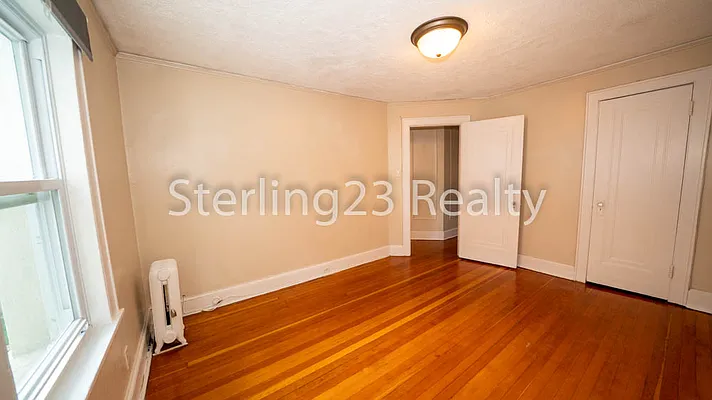 Rented by Sterling Realty Solution Inc | media 17
