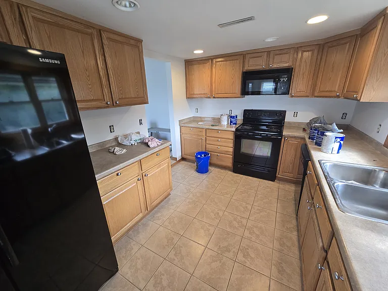 28910 Durand Ave #B — Photo 2