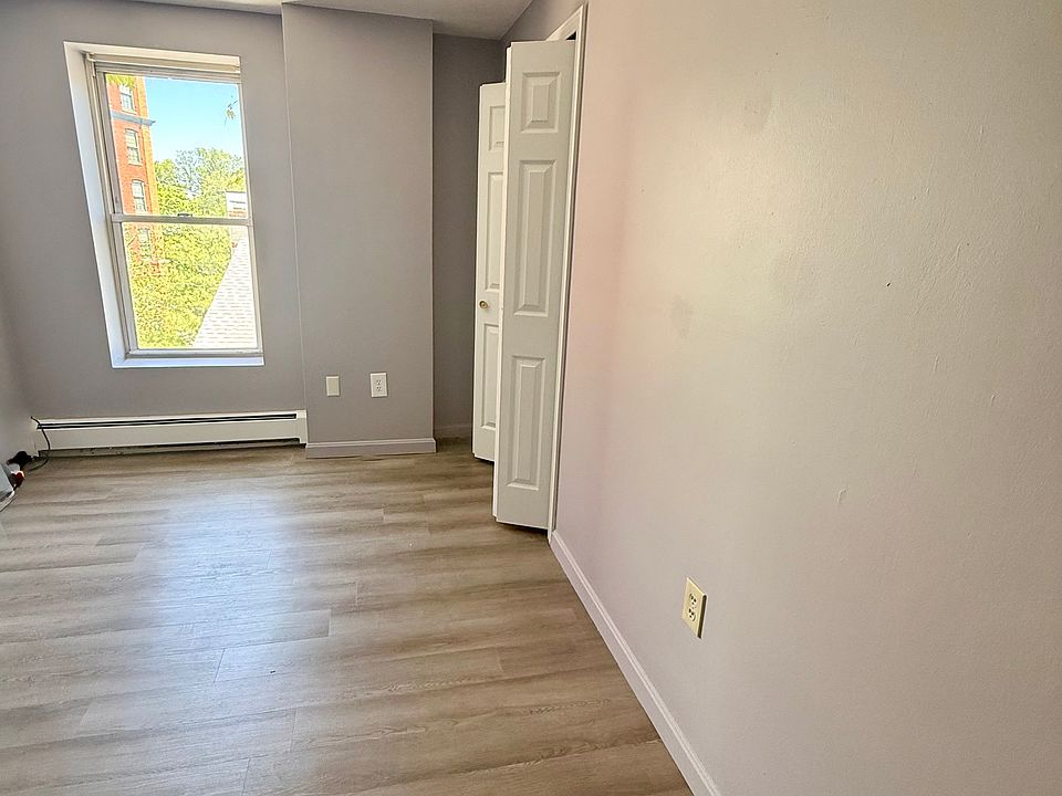 1st image of 34 Emerson St #11